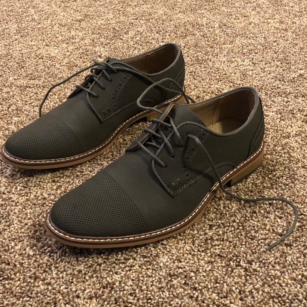 Madden dress shoes